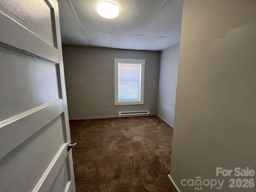 524 Baldwin Avenue, Marion, NC 28752.  MLS# CAR4357169, YatesRealty ID 4871. 