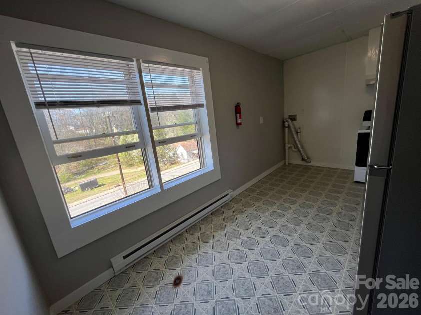 524 Baldwin Avenue, Marion, NC 28752.  MLS# CAR4357169, YatesRealty ID 4871. 