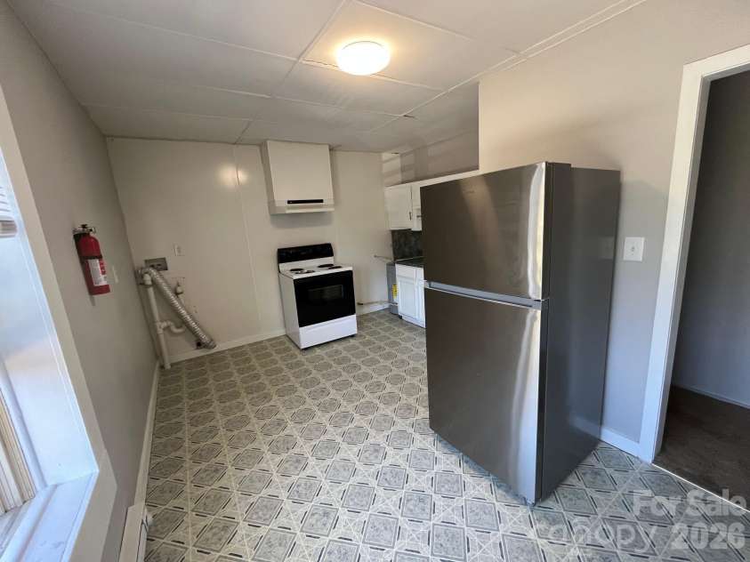 524 Baldwin Avenue, Marion, NC 28752.  MLS# CAR4357169, YatesRealty ID 4871. 