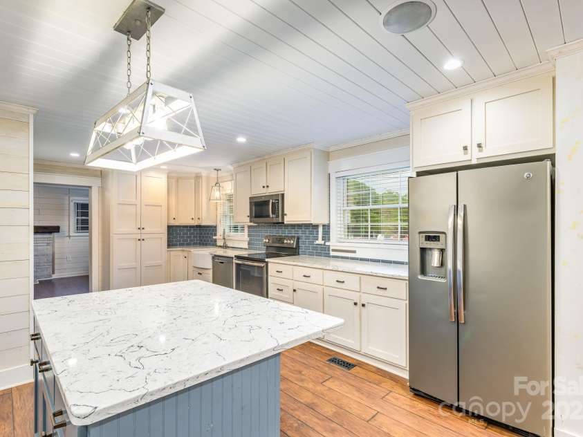 8282 Park Edwards Road, Kannapolis, NC 28081.  MLS# CAR4258697, YatesRealty ID 4871. 