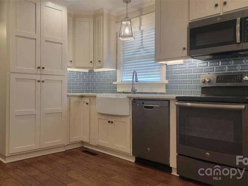 8282 Park Edwards Road, Kannapolis, NC 28081.  MLS# CAR4258697, YatesRealty ID 4871. 