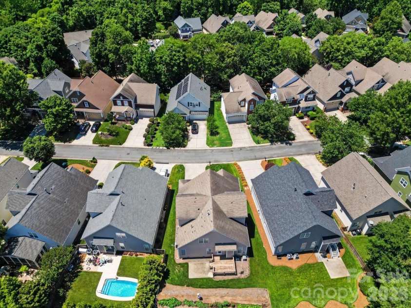 3044 Parker Green Trail, Charlotte, NC 28269.  MLS# CAR4393794, YatesRealty ID 48710. 