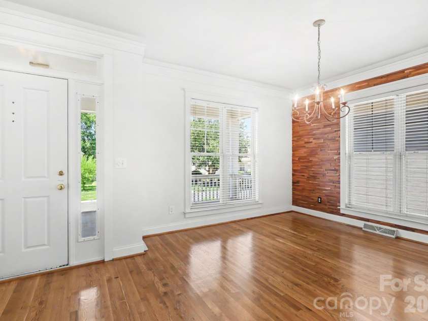 3044 Parker Green Trail, Charlotte, NC 28269.  MLS# CAR4393794, YatesRealty ID 48710. 