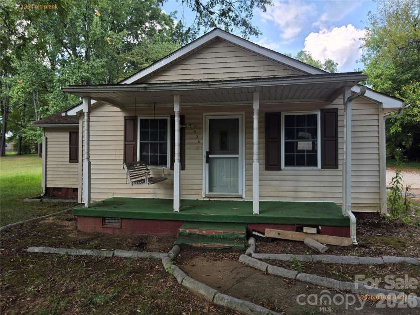 1304 Old Plank Road, Salisbury, NC 28144.  MLS# CAR4421583, YatesRealty ID 48711. 