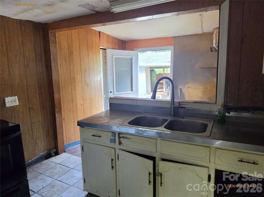 1304 Old Plank Road, Salisbury, NC 28144.  MLS# CAR4421583, YatesRealty ID 48711. 
