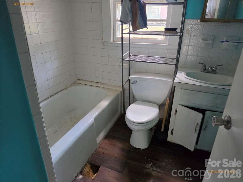 1304 Old Plank Road, Salisbury, NC 28144.  MLS# CAR4421583, YatesRealty ID 48711. 