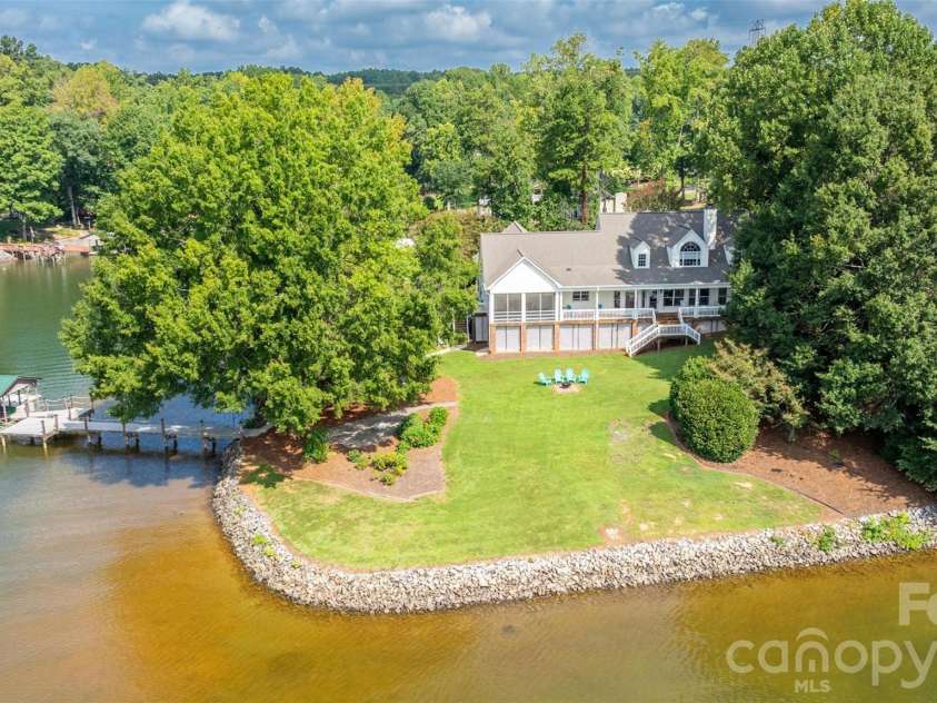 111 Leesburg Lane, Troutman, NC 28166.  MLS# CAR4420159, YatesRealty ID 48712. 