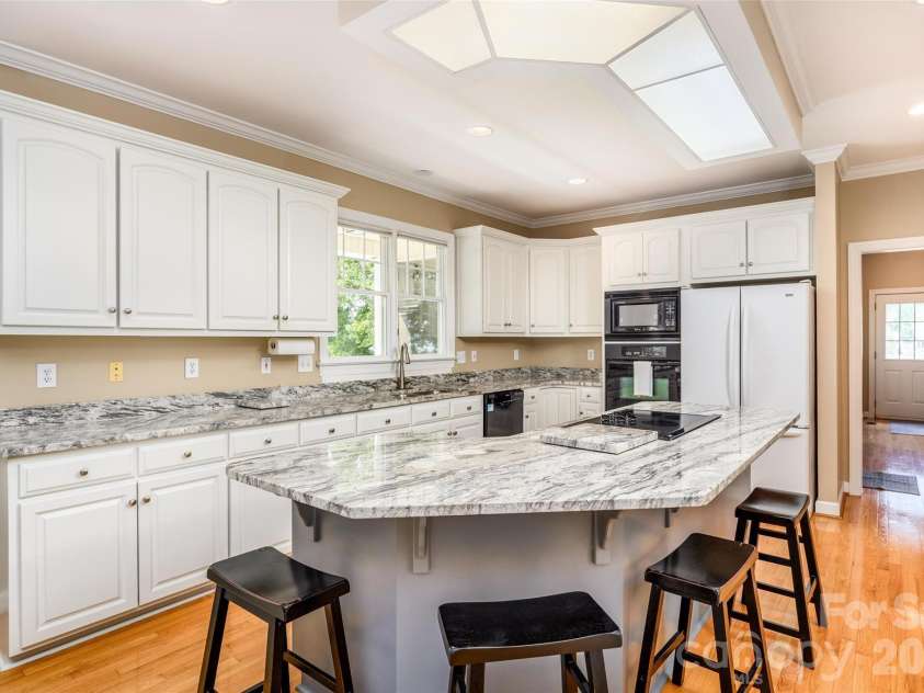 111 Leesburg Lane, Troutman, NC 28166.  MLS# CAR4420159, YatesRealty ID 48712. 