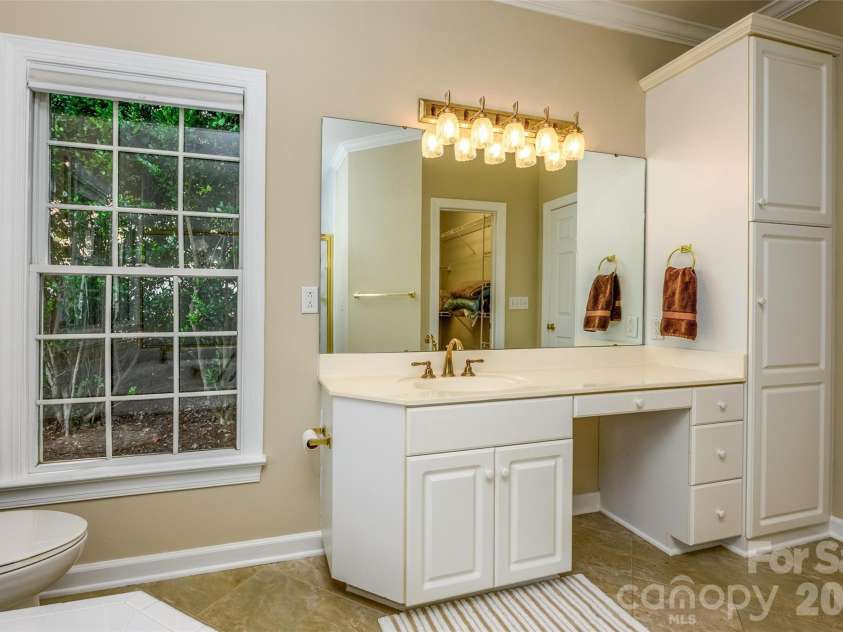 111 Leesburg Lane, Troutman, NC 28166.  MLS# CAR4420159, YatesRealty ID 48712. 