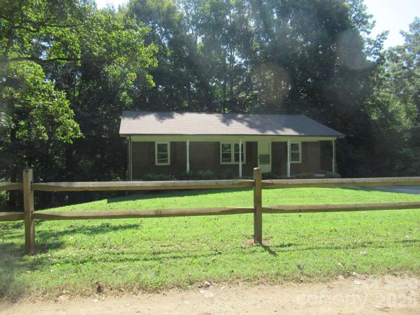 1809 Industrial Park Road, Lincolnton, NC 28092.  MLS# CAR4420946, YatesRealty ID 48713. Front Center View