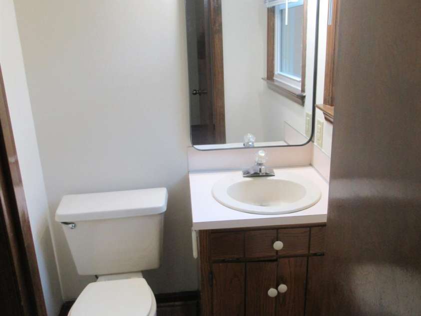 1809 Industrial Park Road, Lincolnton, NC 28092.  MLS# CAR4420946, YatesRealty ID 48713. Half Bath