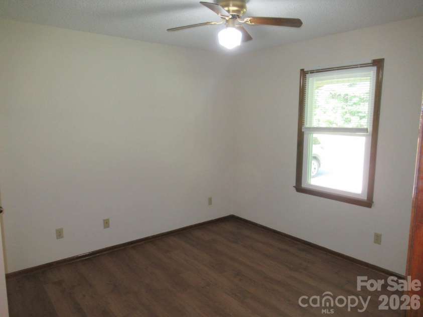 1809 Industrial Park Road, Lincolnton, NC 28092.  MLS# CAR4420946, YatesRealty ID 48713. Primary Bedroom