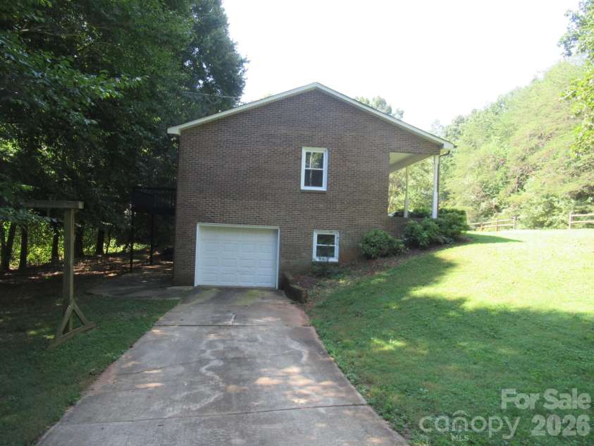 1809 Industrial Park Road, Lincolnton, NC 28092.  MLS# CAR4420946, YatesRealty ID 48713. Side Left View