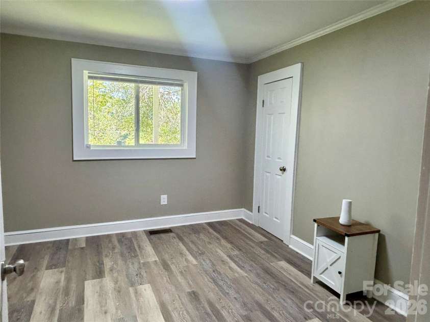 6622 Mountain Grove Road, Hickory, NC 28602.  MLS# CAR4421600, YatesRealty ID 48719. Bedroom 3