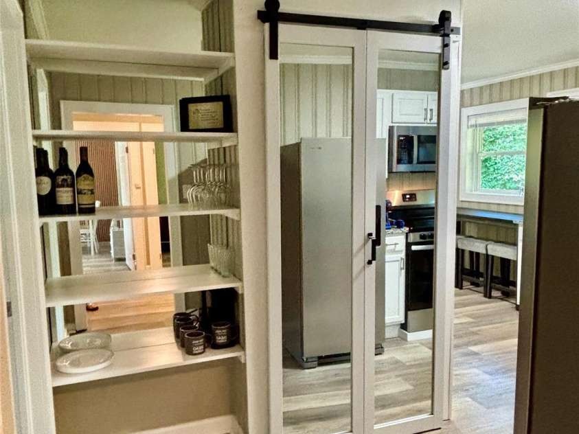 6622 Mountain Grove Road, Hickory, NC 28602.  MLS# CAR4421600, YatesRealty ID 48719. Built-ins and laundry closet