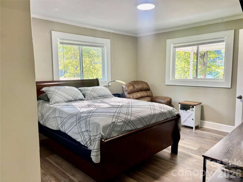 6622 Mountain Grove Road, Hickory, NC 28602.  MLS# CAR4421600, YatesRealty ID 48719. Primary Bedroom