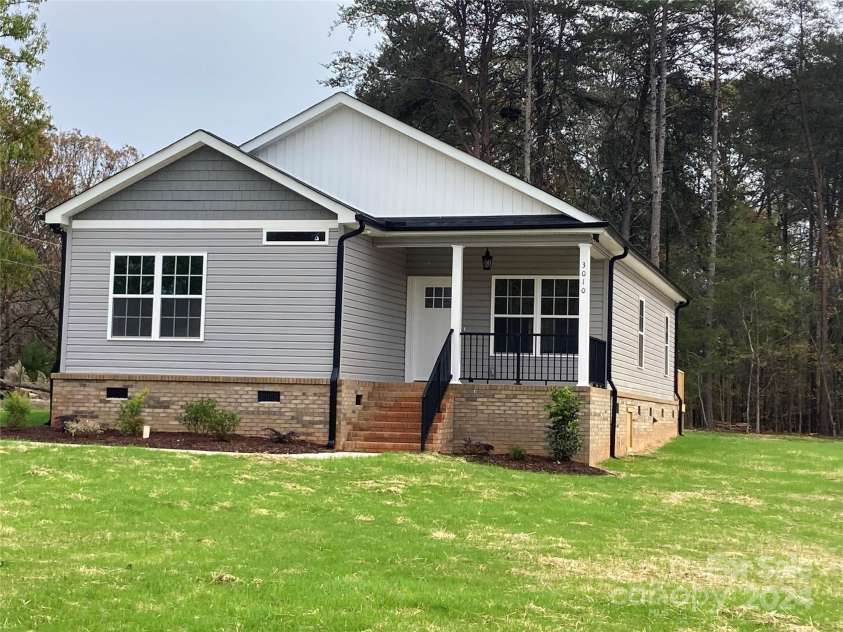 3010 Forbes Road, Gastonia, NC 28056.  MLS# CAR4200111, YatesRealty ID 4872. 
