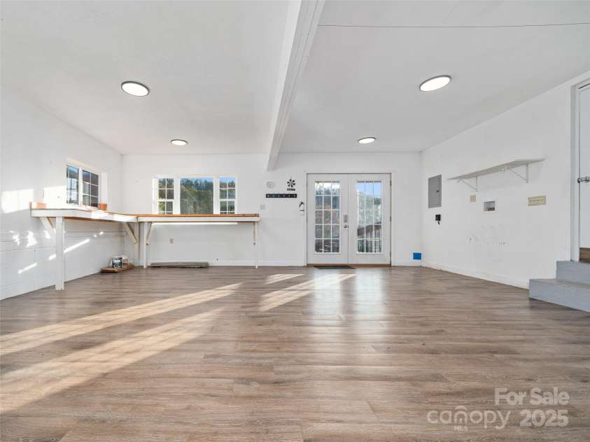 3477 Cane Creek Road, Bakersville, NC 28705.  MLS# CAR4317268, YatesRealty ID 4872. 