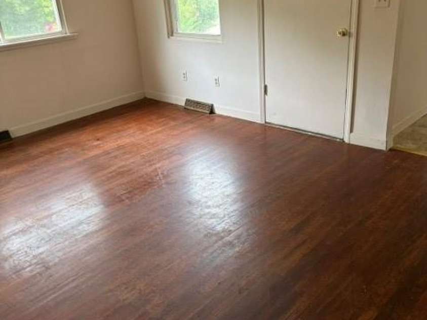 1044 Short Street, Salisbury, NC 28144.  MLS# CAR4421490, YatesRealty ID 48721. 