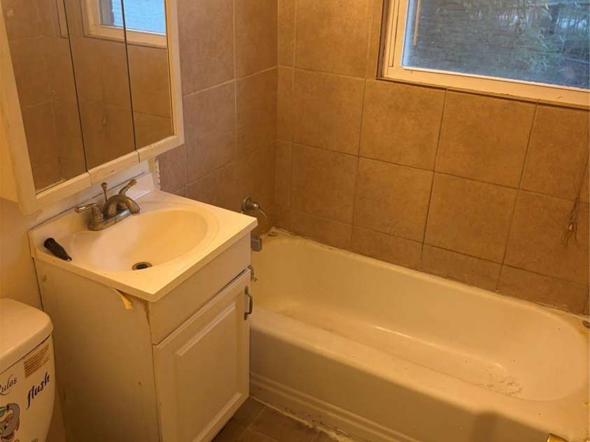 1044 Short Street, Salisbury, NC 28144.  MLS# CAR4421490, YatesRealty ID 48721. 