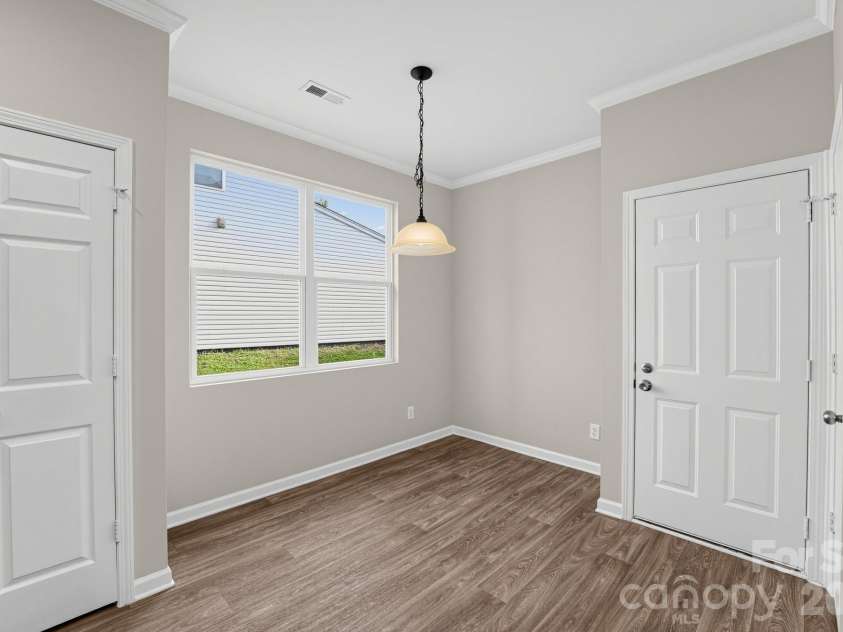 12432 Bending Branch Road, Charlotte, NC 28227.  MLS# CAR4421244, YatesRealty ID 48722. 