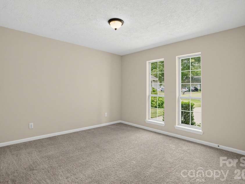 12432 Bending Branch Road, Charlotte, NC 28227.  MLS# CAR4421244, YatesRealty ID 48722. 