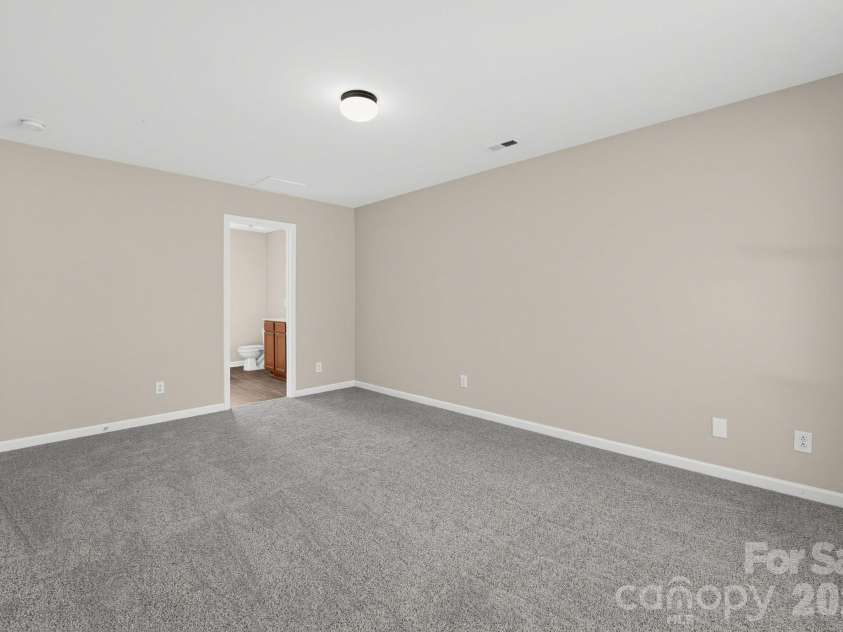 12432 Bending Branch Road, Charlotte, NC 28227.  MLS# CAR4421244, YatesRealty ID 48722. 