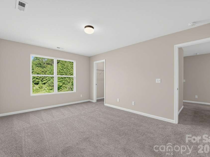 12432 Bending Branch Road, Charlotte, NC 28227.  MLS# CAR4421244, YatesRealty ID 48722. 