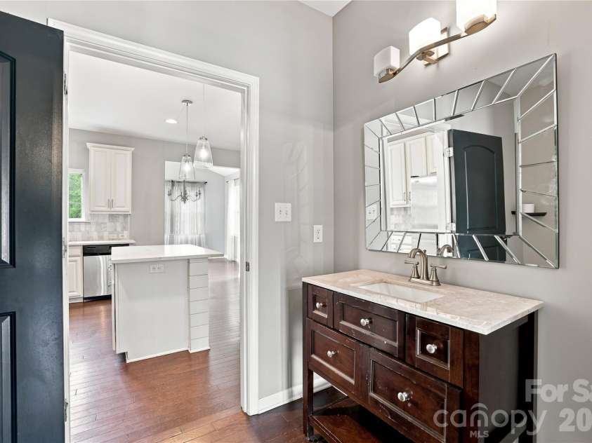 14902 Brotherly Lane, Charlotte, NC 28278.  MLS# CAR4420659, YatesRealty ID 48723. 