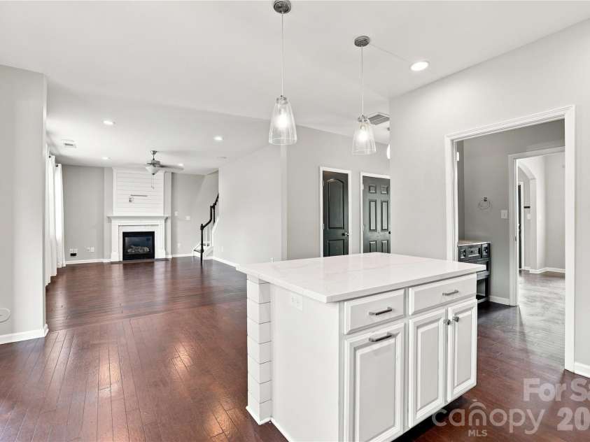 14902 Brotherly Lane, Charlotte, NC 28278.  MLS# CAR4420659, YatesRealty ID 48723. 