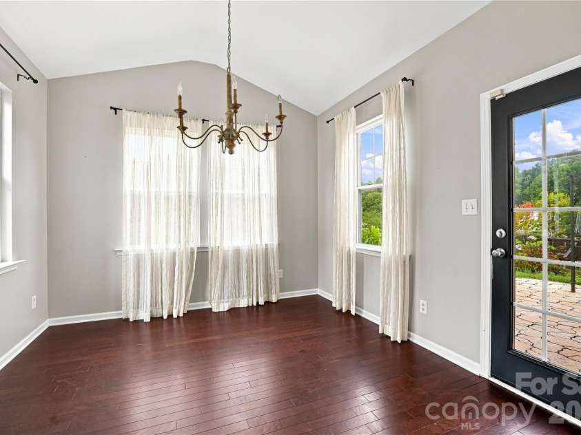 14902 Brotherly Lane, Charlotte, NC 28278.  MLS# CAR4420659, YatesRealty ID 48723. 