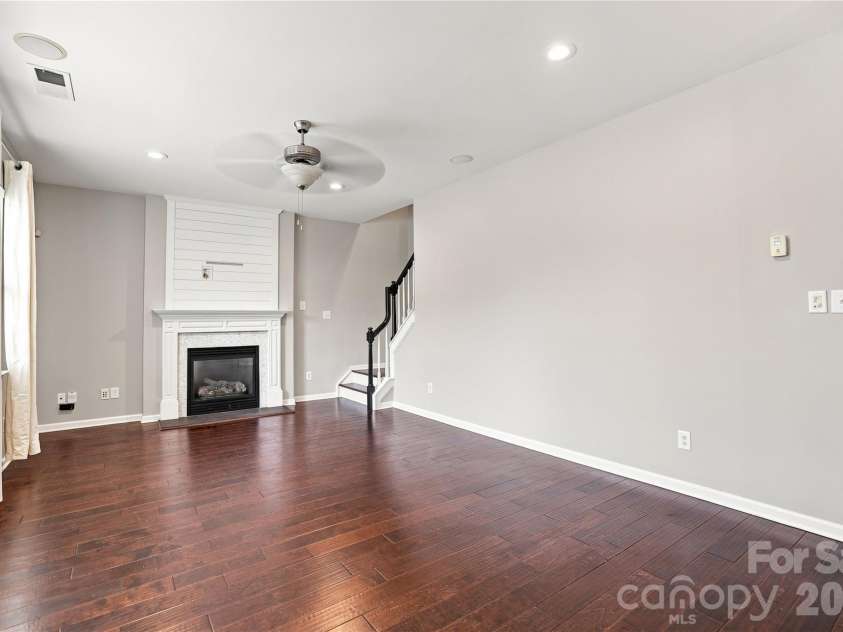 14902 Brotherly Lane, Charlotte, NC 28278.  MLS# CAR4420659, YatesRealty ID 48723. 