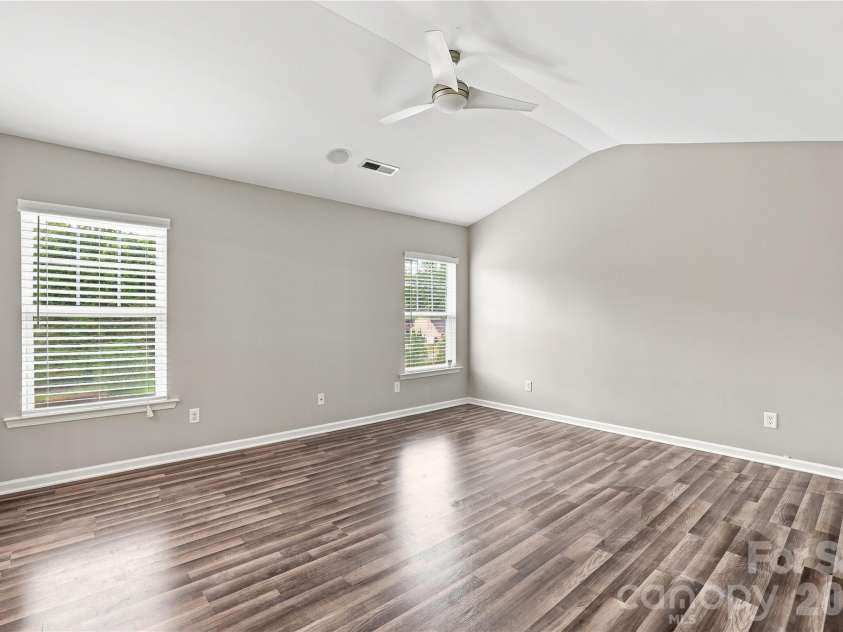 14902 Brotherly Lane, Charlotte, NC 28278.  MLS# CAR4420659, YatesRealty ID 48723. 