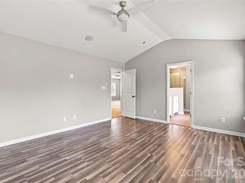 14902 Brotherly Lane, Charlotte, NC 28278.  MLS# CAR4420659, YatesRealty ID 48723. 