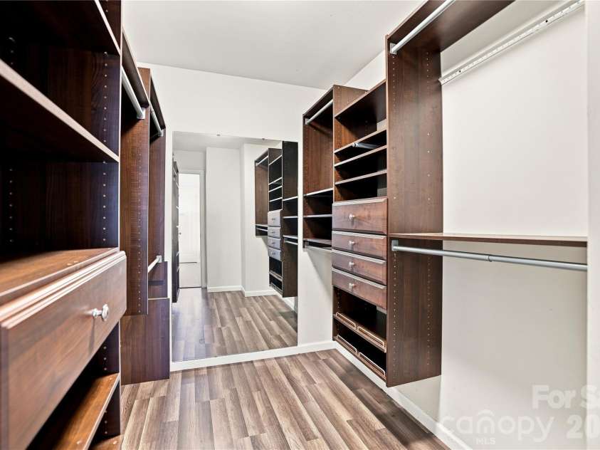14902 Brotherly Lane, Charlotte, NC 28278.  MLS# CAR4420659, YatesRealty ID 48723. 