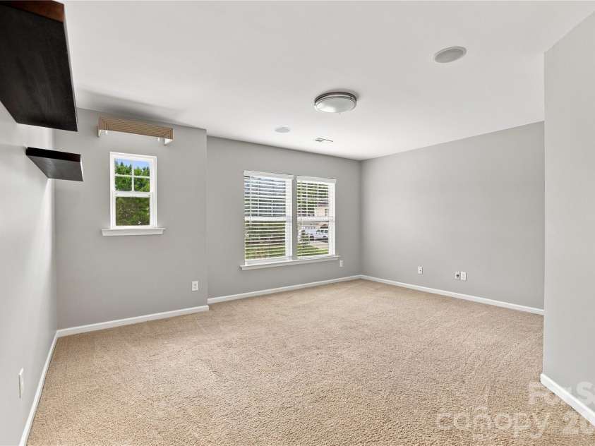 14902 Brotherly Lane, Charlotte, NC 28278.  MLS# CAR4420659, YatesRealty ID 48723. 
