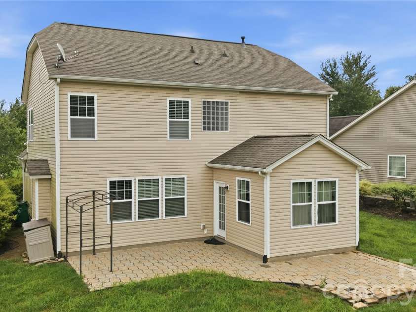 14902 Brotherly Lane, Charlotte, NC 28278.  MLS# CAR4420659, YatesRealty ID 48723. 