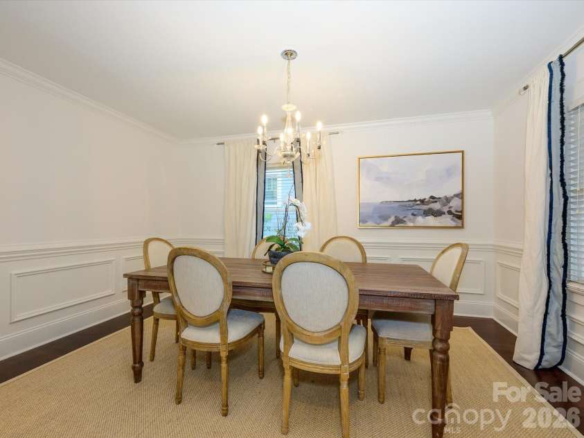 3016 Somerset Drive, Charlotte, NC 28209.  MLS# CAR4419759, YatesRealty ID 48724. 