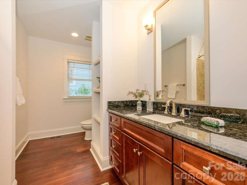 3016 Somerset Drive, Charlotte, NC 28209.  MLS# CAR4419759, YatesRealty ID 48724. 