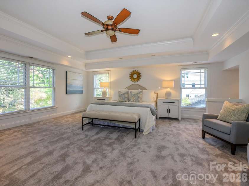 3016 Somerset Drive, Charlotte, NC 28209.  MLS# CAR4419759, YatesRealty ID 48724. 