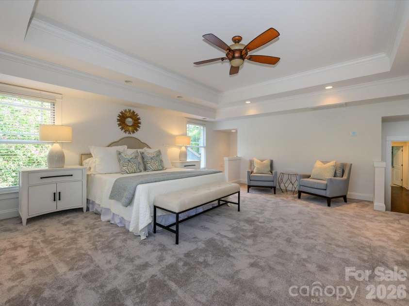 3016 Somerset Drive, Charlotte, NC 28209.  MLS# CAR4419759, YatesRealty ID 48724. 