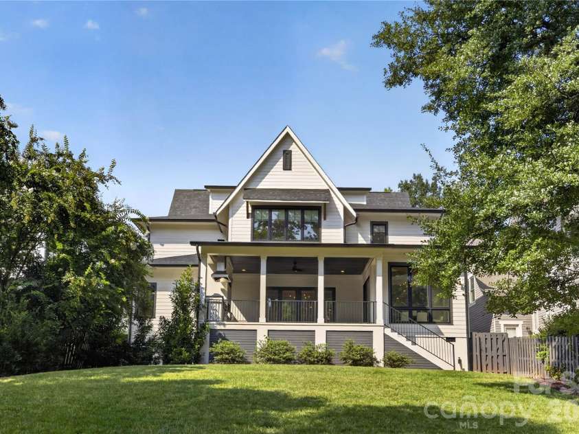 632 Ideal Way, Charlotte, NC 28203.  MLS# CAR4421596, YatesRealty ID 48725. 