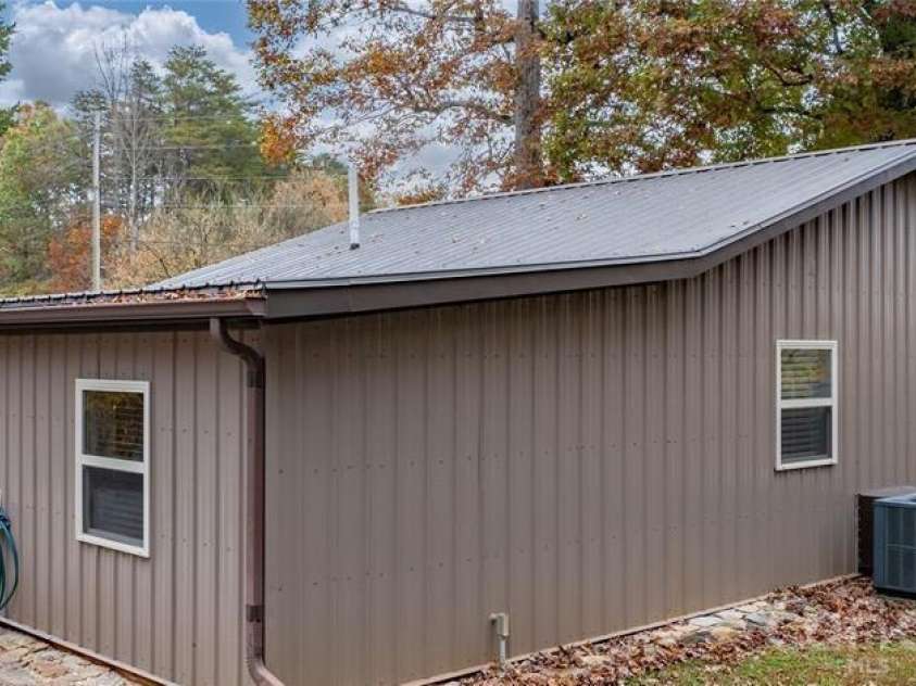 1846 Deer Park Road, Nebo, NC 28761.  MLS# CAR4421603, YatesRealty ID 48726. 