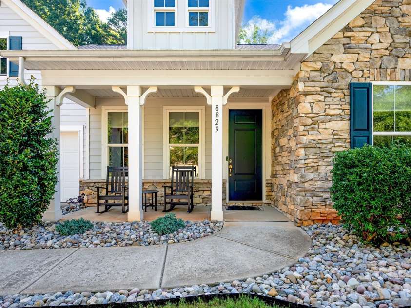 8829 Bur Lane, Huntersville, NC 28078.  MLS# CAR4420179, YatesRealty ID 48727. 