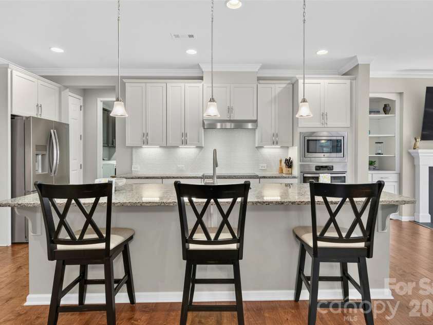 8829 Bur Lane, Huntersville, NC 28078.  MLS# CAR4420179, YatesRealty ID 48727. 