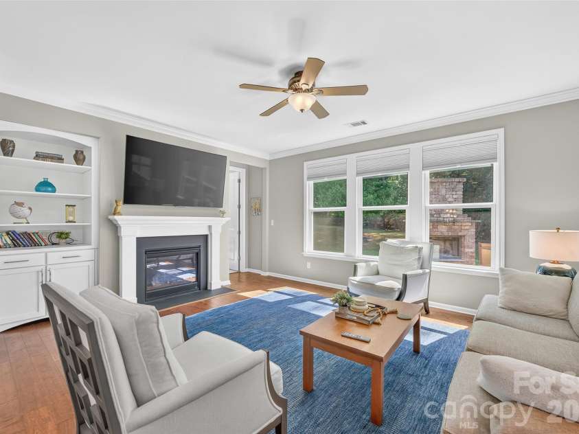 8829 Bur Lane, Huntersville, NC 28078.  MLS# CAR4420179, YatesRealty ID 48727. 