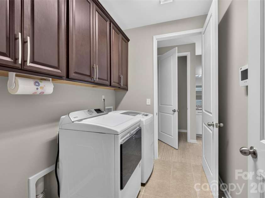 8829 Bur Lane, Huntersville, NC 28078.  MLS# CAR4420179, YatesRealty ID 48727. 