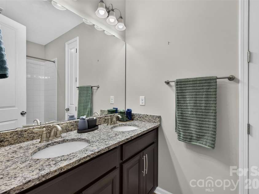8829 Bur Lane, Huntersville, NC 28078.  MLS# CAR4420179, YatesRealty ID 48727. 