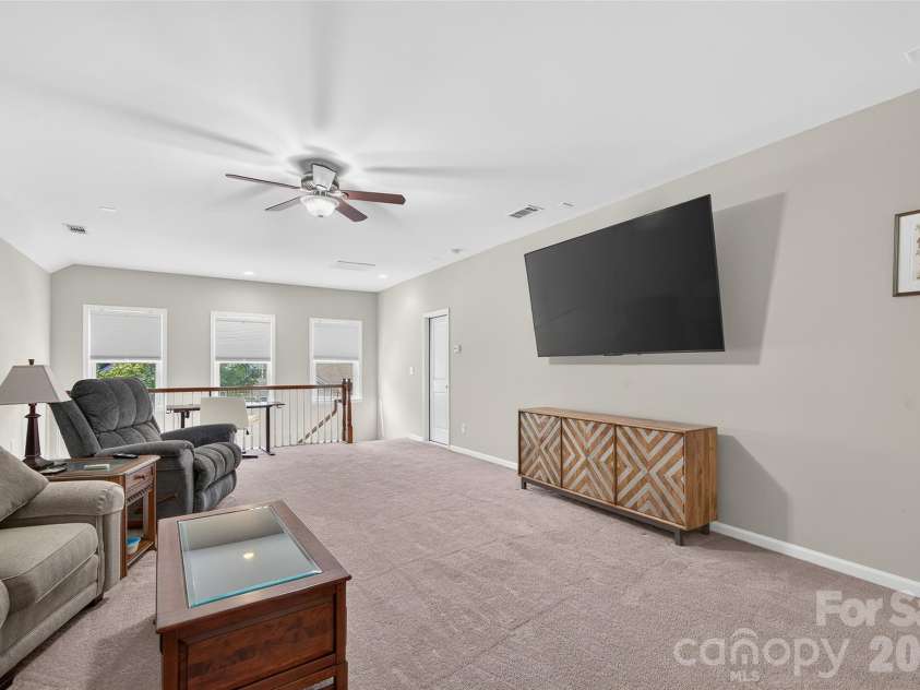 8829 Bur Lane, Huntersville, NC 28078.  MLS# CAR4420179, YatesRealty ID 48727. 