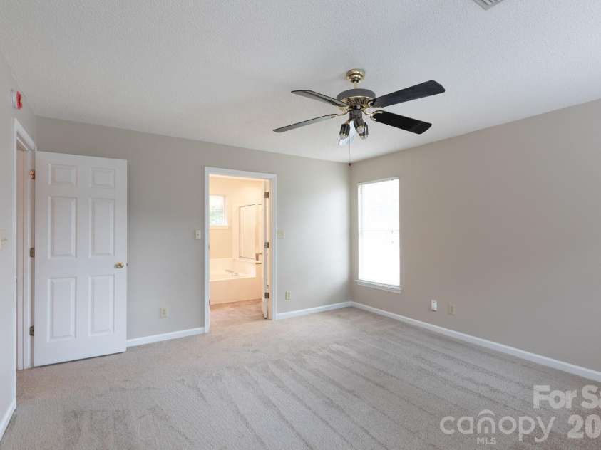 5401 Groveton Court, Charlotte, NC 28269.  MLS# CAR4419964, YatesRealty ID 48728. 